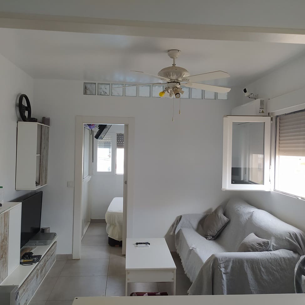 1 quarto Apartamento para venda em Torrevieja com piscina - 98 000 € (Ref: 9338274)