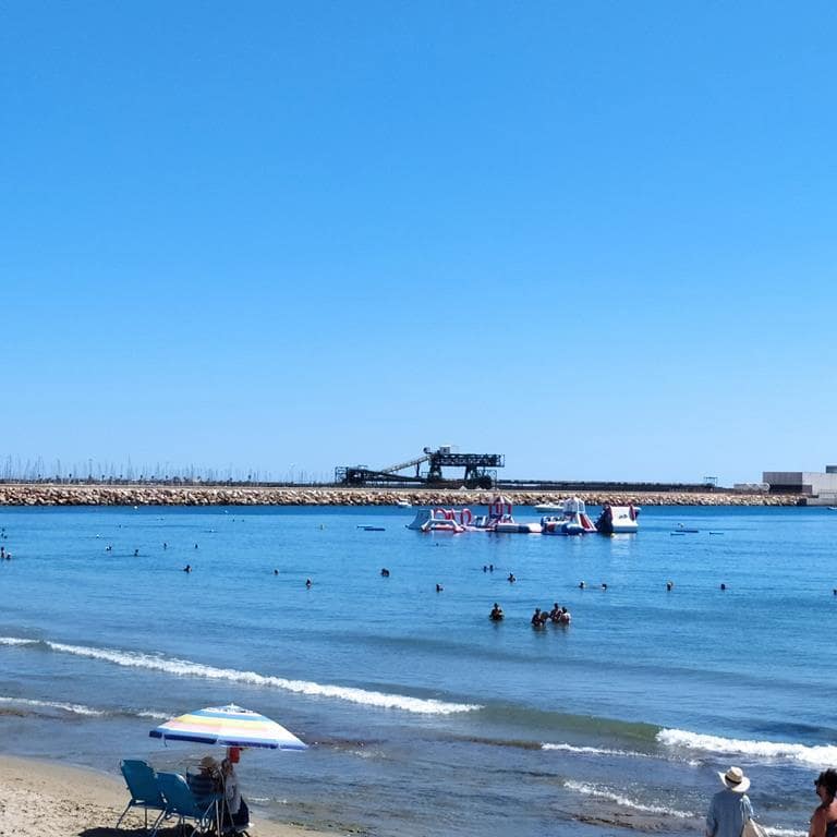 1 quarto Apartamento para venda em Torrevieja com piscina - 98 000 € (Ref: 9338274)