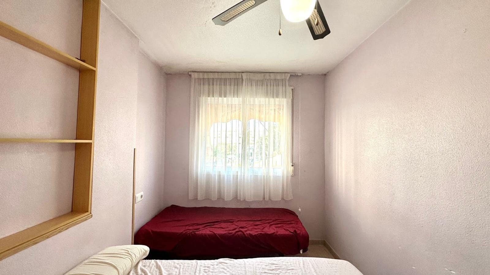 2 makuuhuone Huoneisto myytävänä paikassa Torrevieja mukana uima-altaan - 119 900 € (Ref: 9338301)