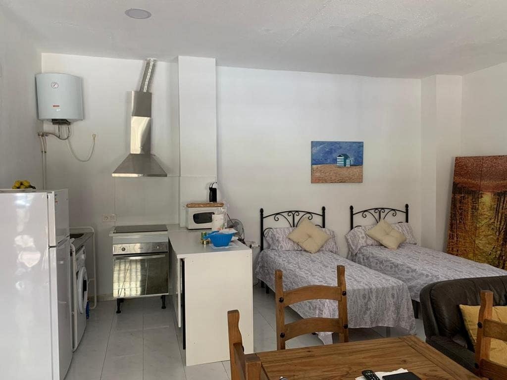 Local Commercial à vendre à Torrevieja - 80 000 € (Ref: 9338321)