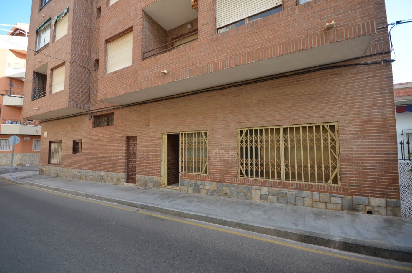 Local Commercial à vendre à Torrevieja - 80 000 € (Ref: 9338321)