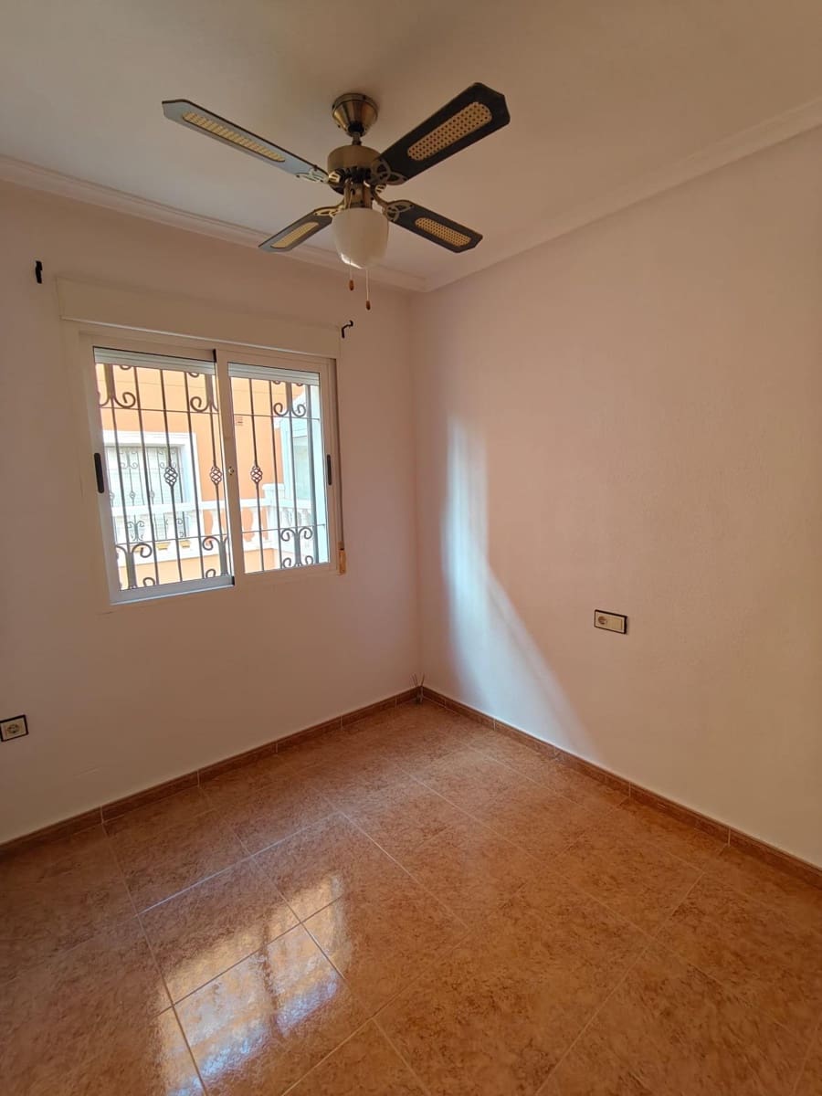 3 makuuhuone Huvila myytävänä paikassa Los Montesinos - 179 990 € (Ref: 9338327)