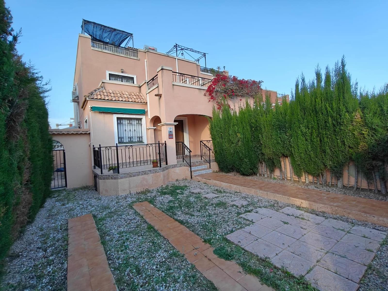 3 makuuhuone Huvila myytävänä paikassa Los Montesinos - 179 990 € (Ref: 9338327)