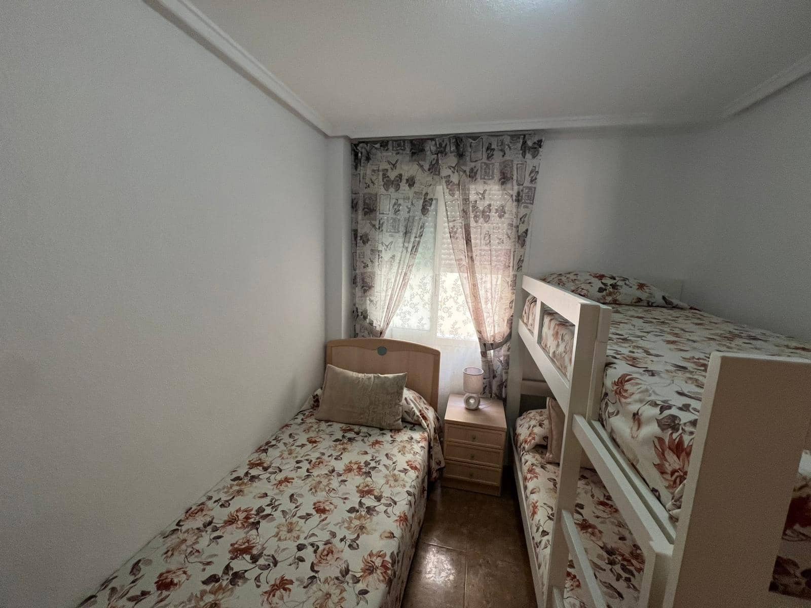 2 bedroom Apartment for sale in Torrevieja - € 138,000 (Ref: 9338329)