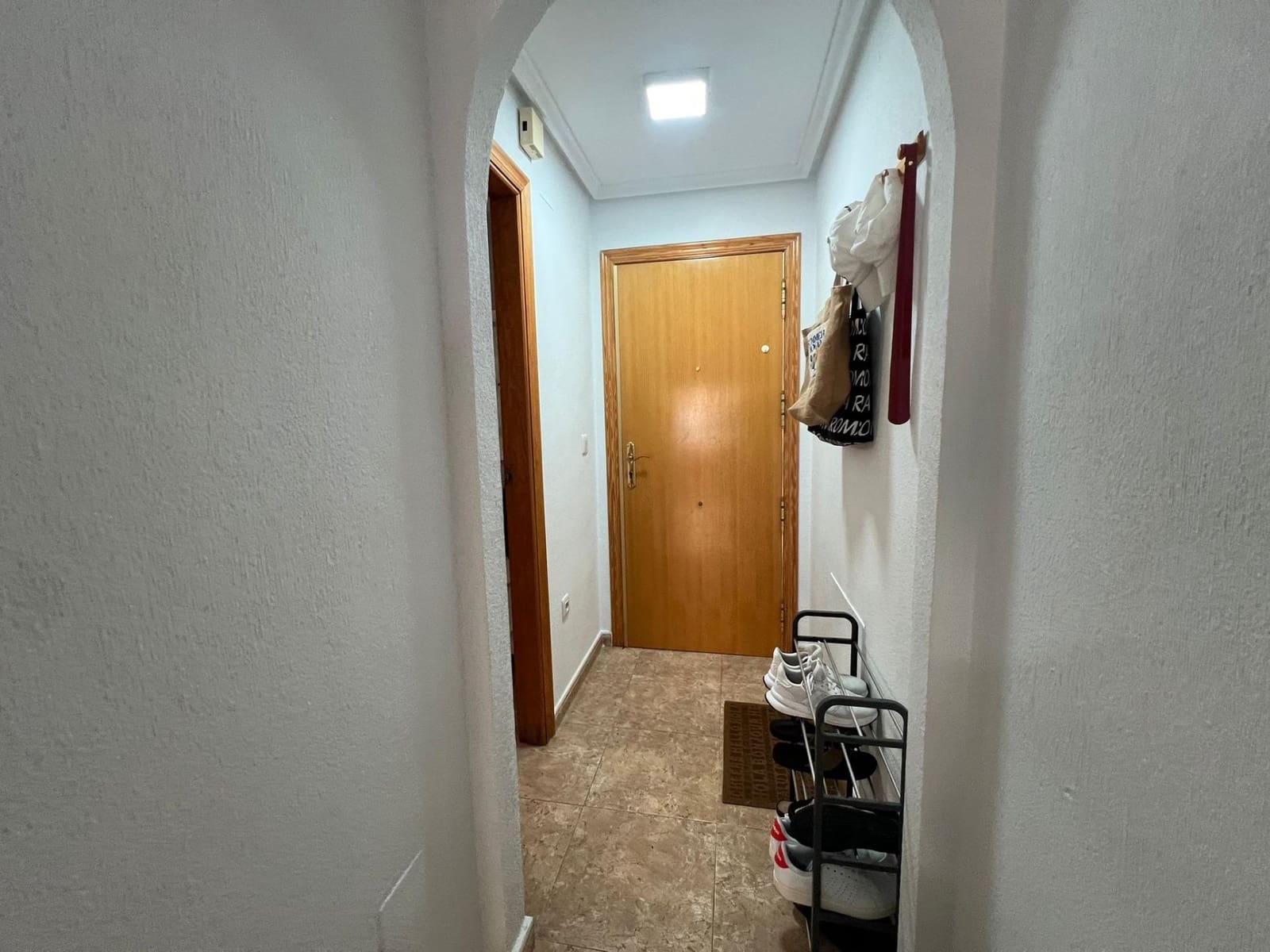 2 bedroom Apartment for sale in Torrevieja - € 138,000 (Ref: 9338329)