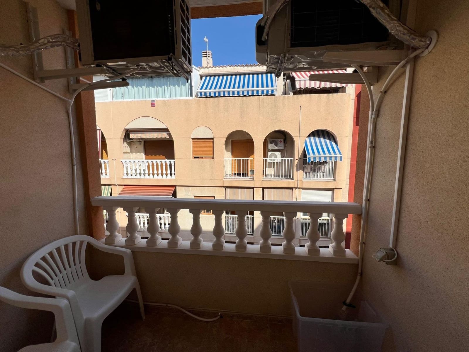 2 bedroom Apartment for sale in Torrevieja - € 138,000 (Ref: 9338329)