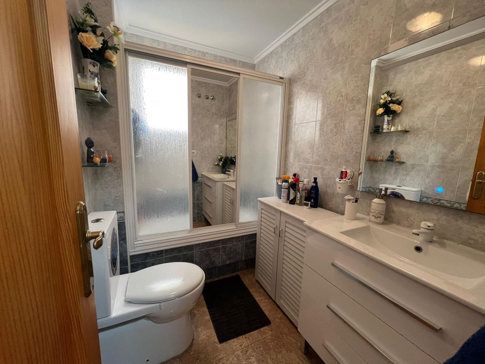 2 bedroom Apartment for sale in Torrevieja - € 138,000 (Ref: 9338329)