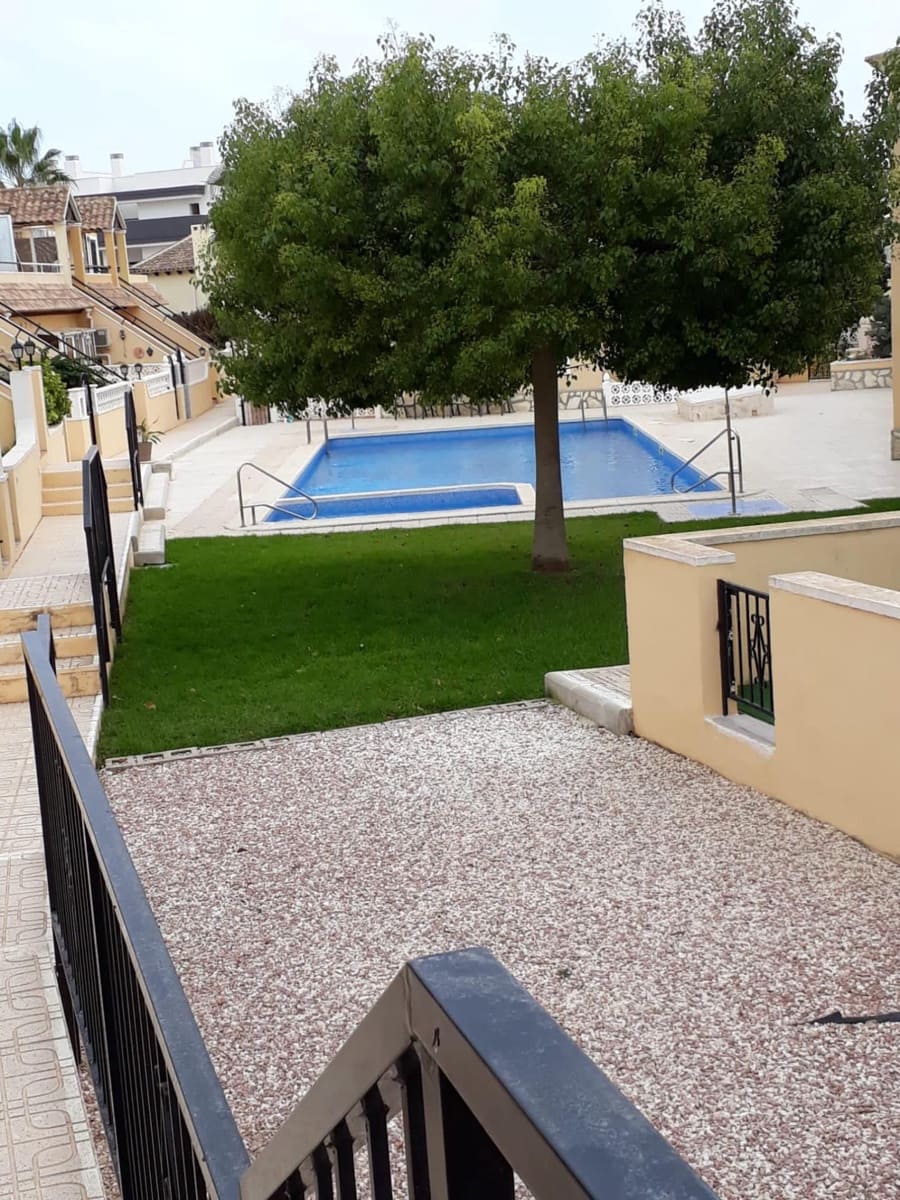 2 bedroom Bungalow for sale in San Miguel de Salinas with pool - € 139,000 (Ref: 9338343)
