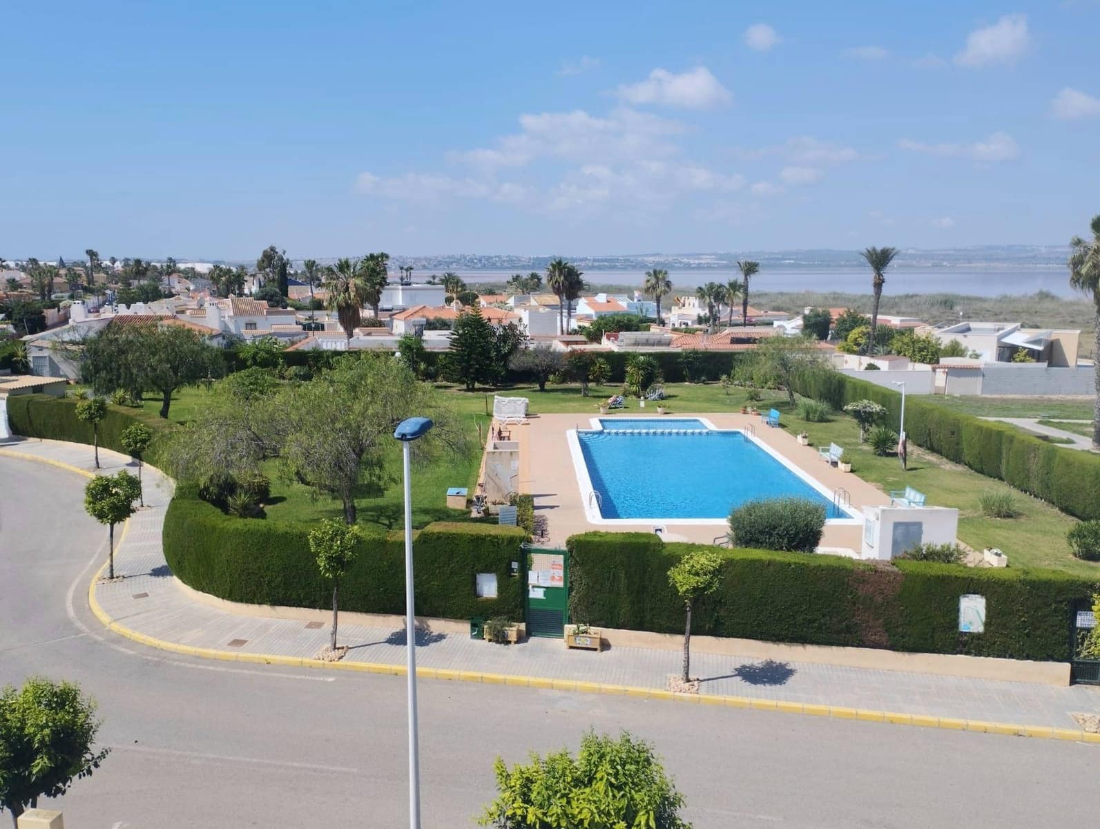 6 makuuhuone Huvila myytävänä paikassa Torrevieja mukana uima-altaan - 539 000 € (Ref: 9338348)