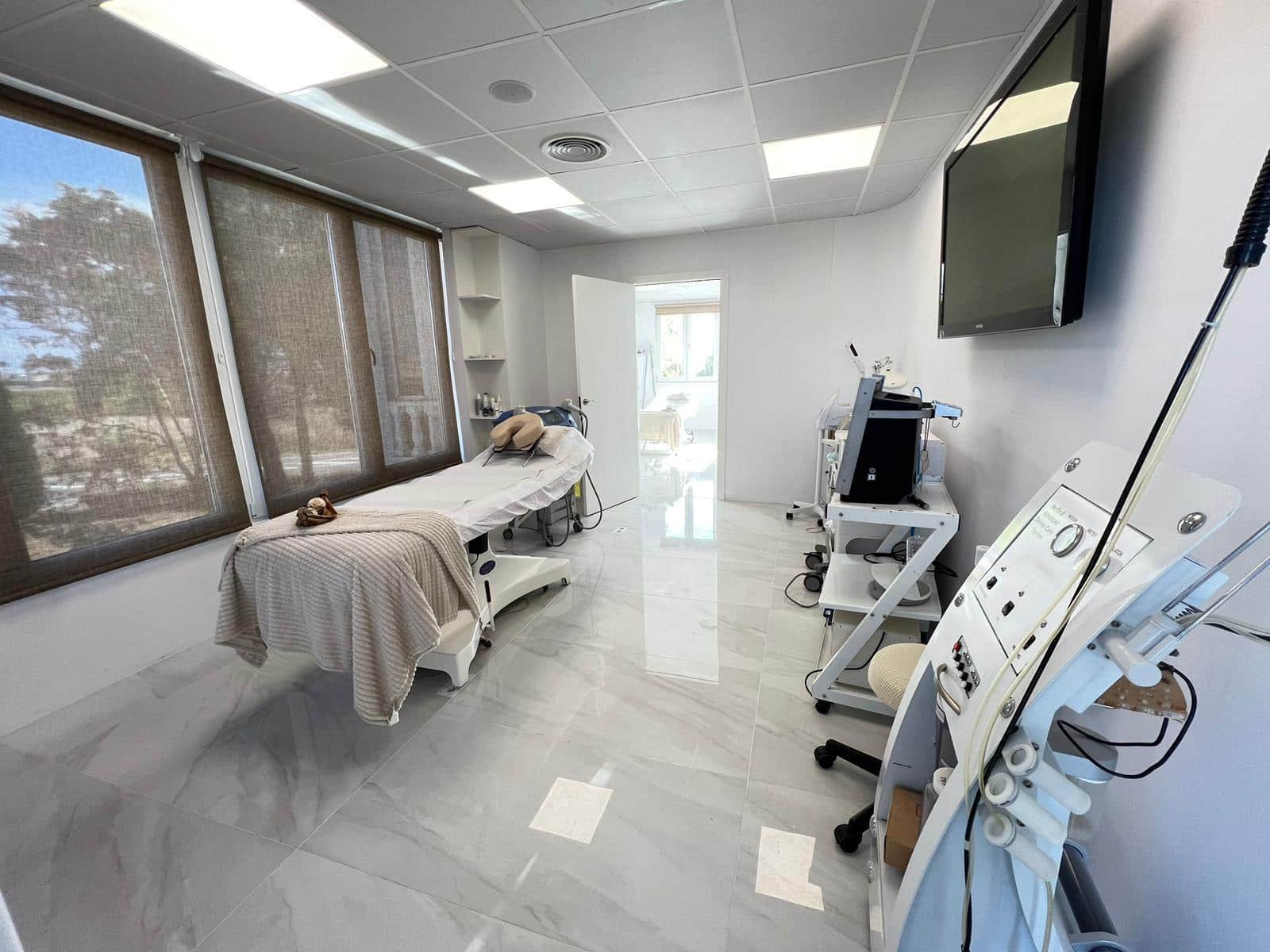 Biznes na sprzedaż w Lo Pepin - 1 360 000 € (Ref: 9338353)