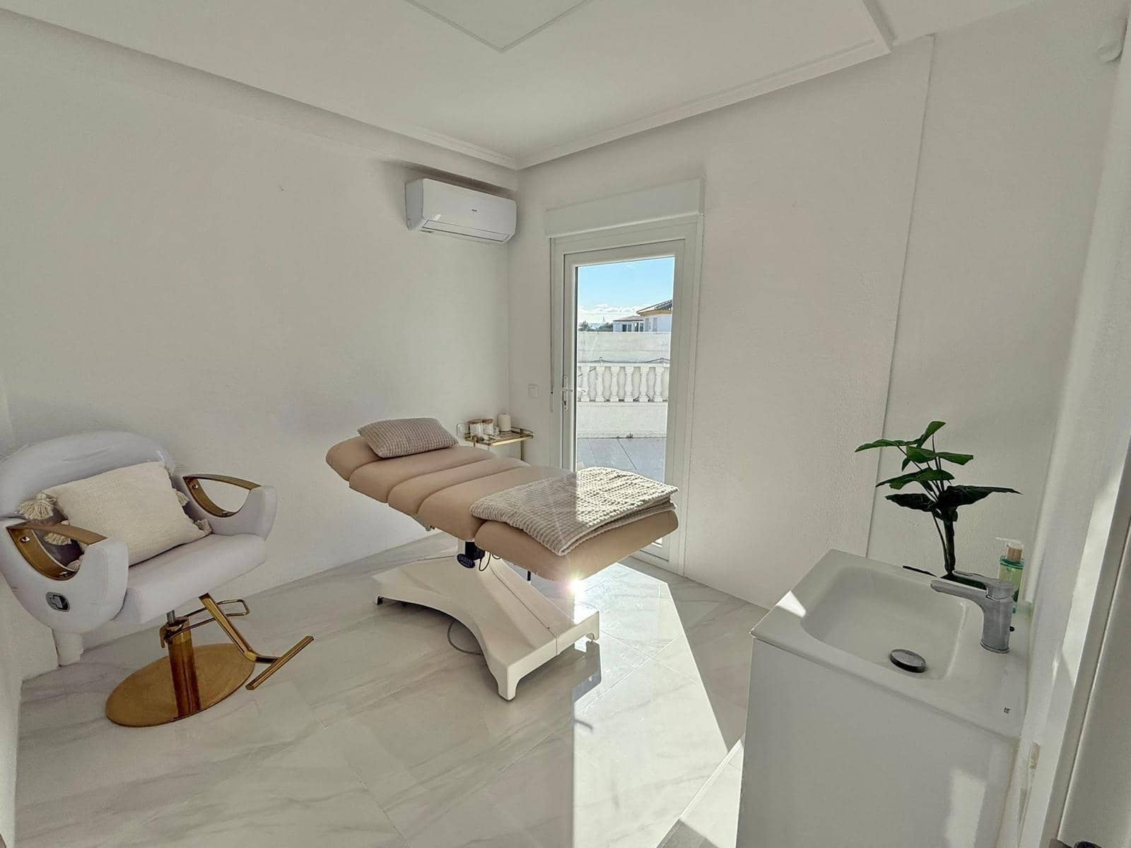 Biznes na sprzedaż w Lo Pepin - 1 020 000 € (Ref: 9338353)