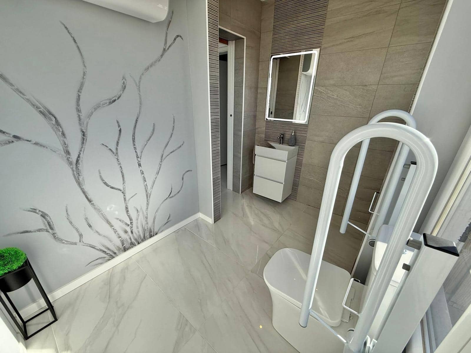 Biznes na sprzedaż w Lo Pepin - 1 020 000 € (Ref: 9338353)