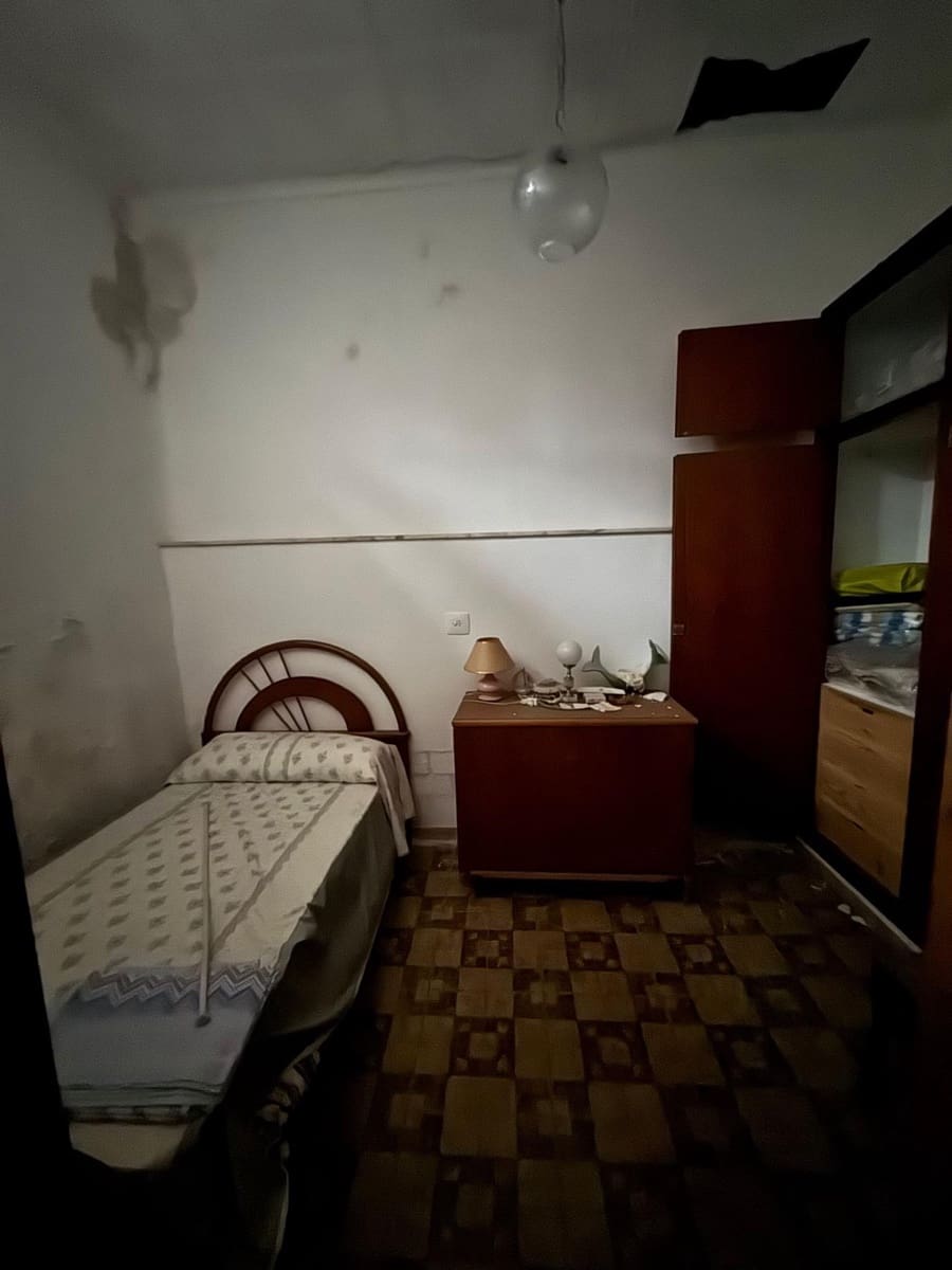 Casa de 3 habitaciones en Orihuela en venta - 84.000 € (Ref: 9338394)