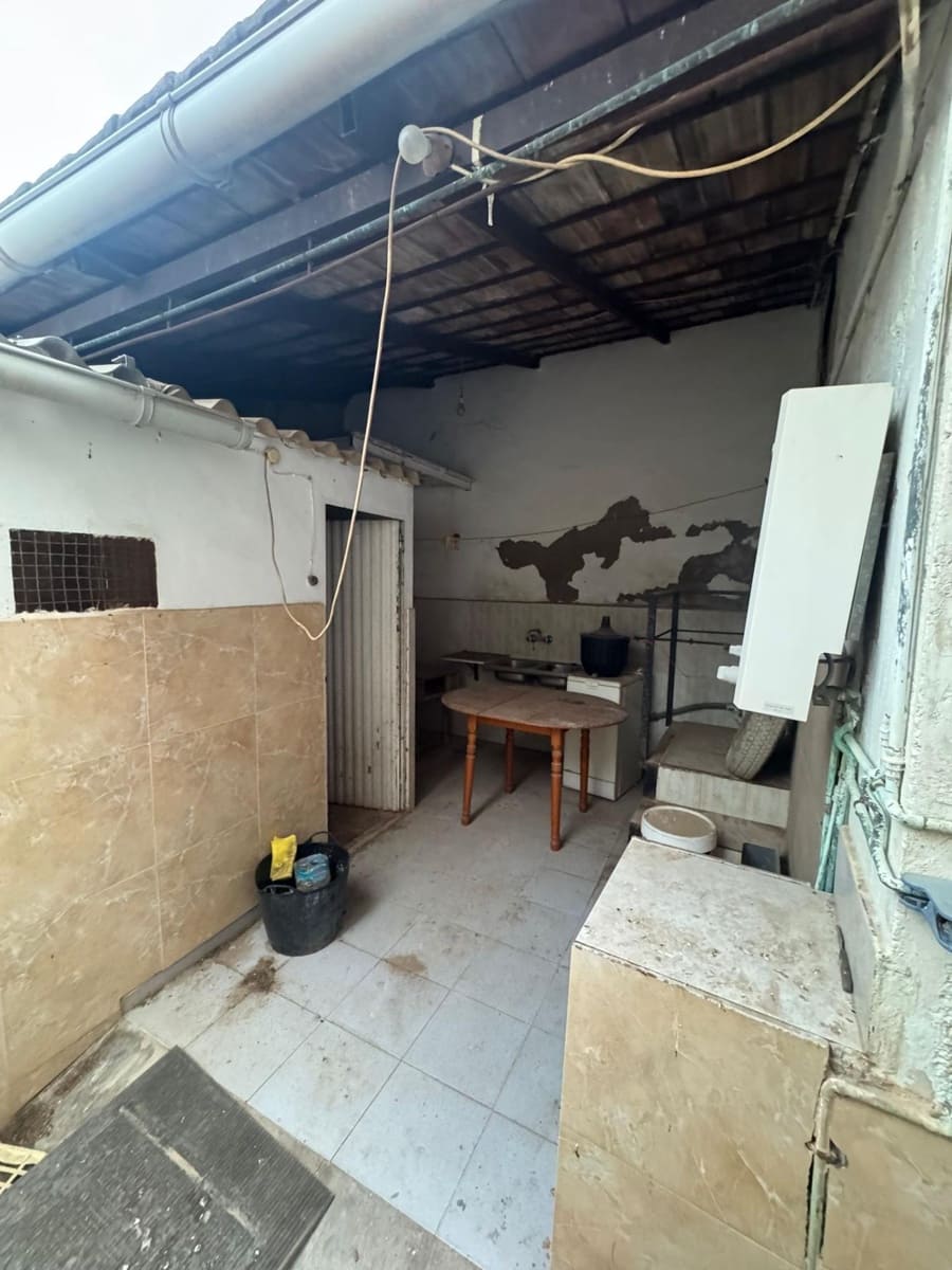 Casa de 3 habitaciones en Orihuela en venta - 84.000 € (Ref: 9338394)