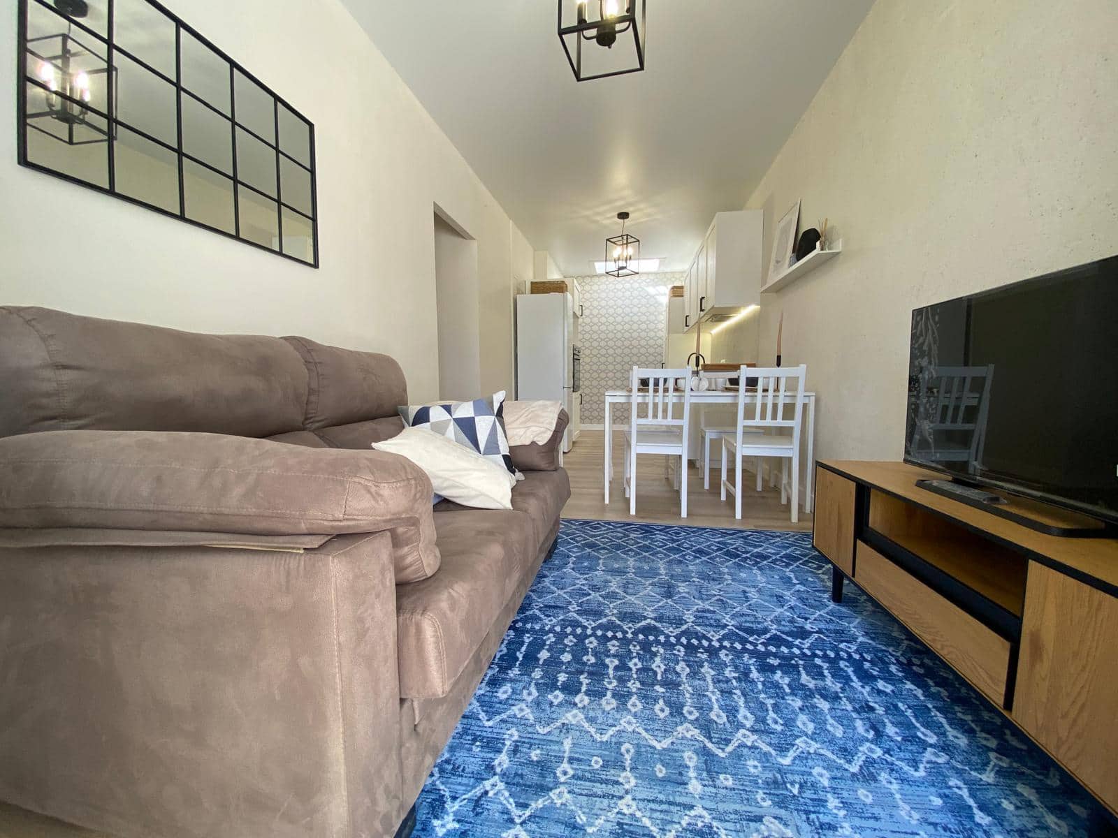 2 slaapkamer Halfvrijstaande villa te koop in Torrevieja met garage - € 135.900 (Ref: 9338396)