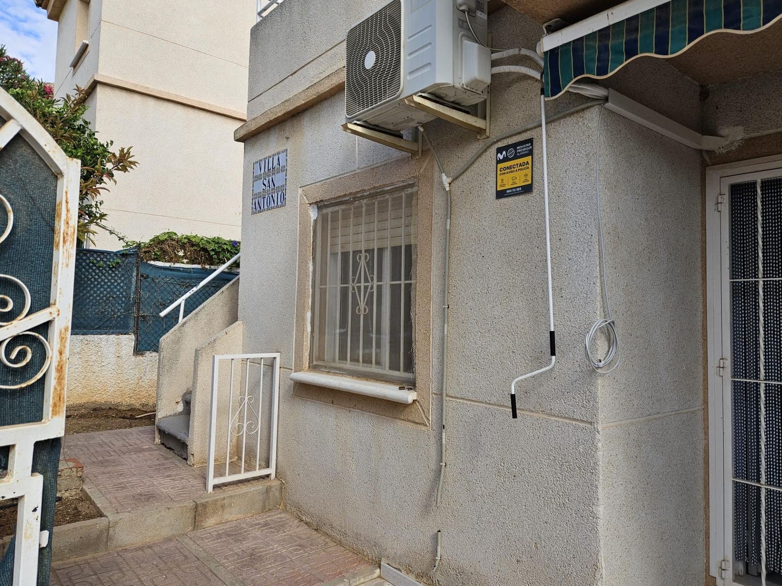 Casa de 3 habitaciones en Torrevieja en venta con piscina - 144.000 € (Ref: 9338397)