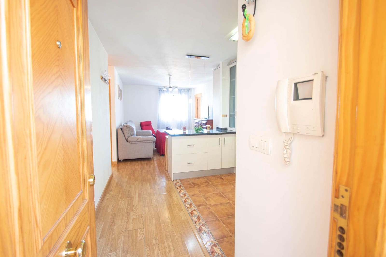 2 bedroom Flat for sale in La Zubia with garage - € 145,000 (Ref: 9411081)