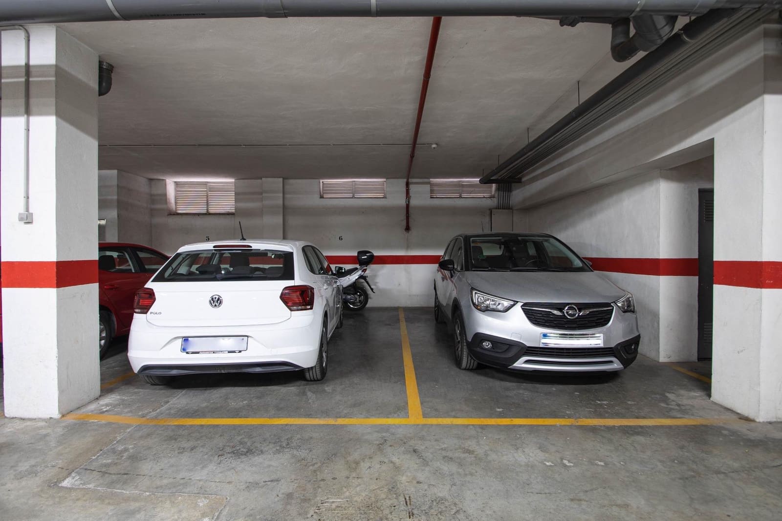 2 bedroom Flat for sale in La Zubia with garage - € 145,000 (Ref: 9411081)