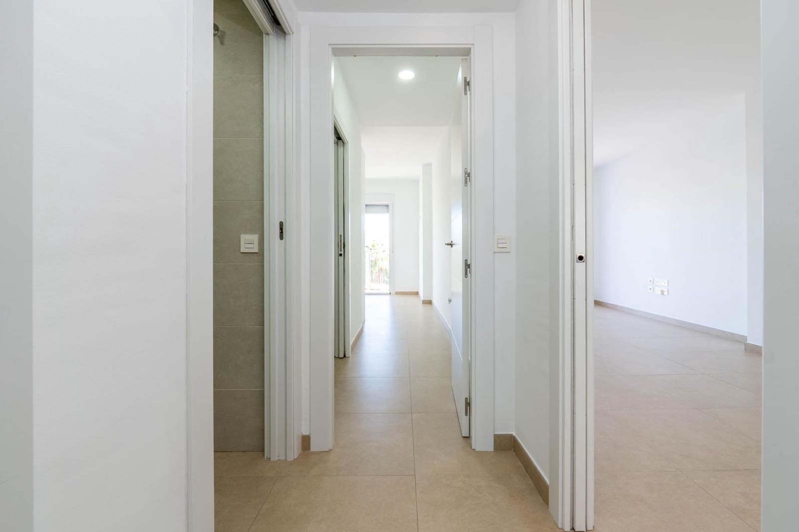 2 slaapkamer Flat te koop in Armilla met zwembad garage - € 350.000 (Ref: 9411083)