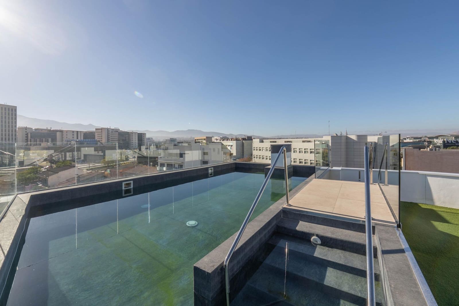 2 slaapkamer Flat te koop in Armilla met zwembad garage - € 350.000 (Ref: 9411083)