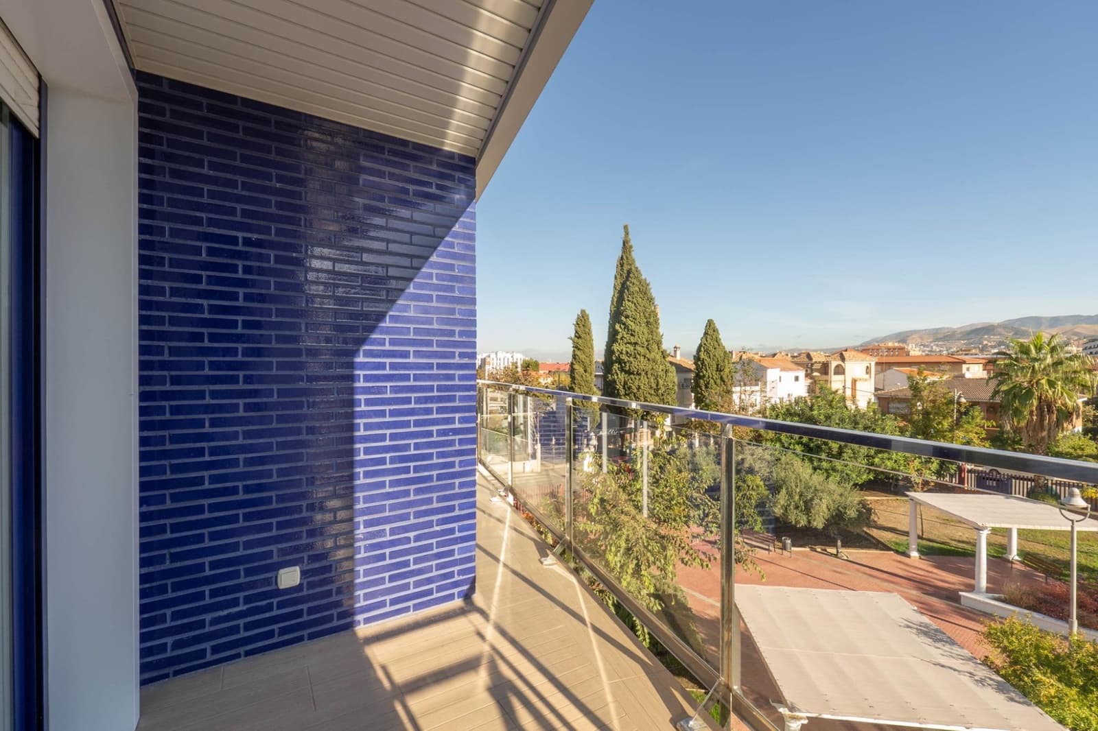 2 slaapkamer Flat te koop in Armilla met zwembad garage - € 350.000 (Ref: 9411083)