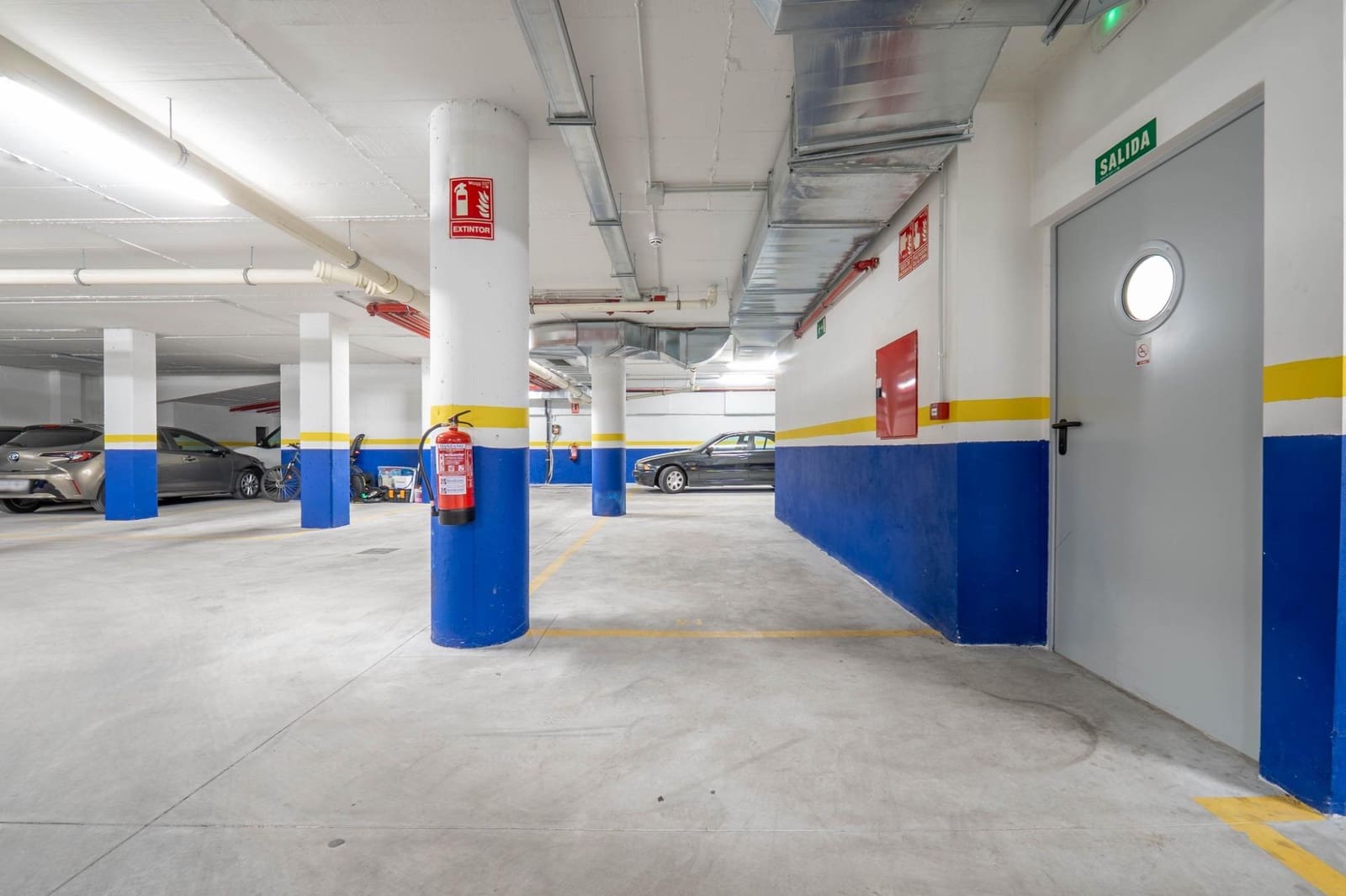 2 slaapkamer Flat te koop in Armilla met zwembad garage - € 350.000 (Ref: 9411083)