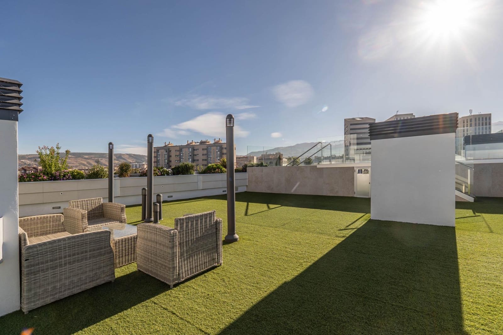 2 slaapkamer Flat te koop in Armilla met zwembad garage - € 350.000 (Ref: 9411083)