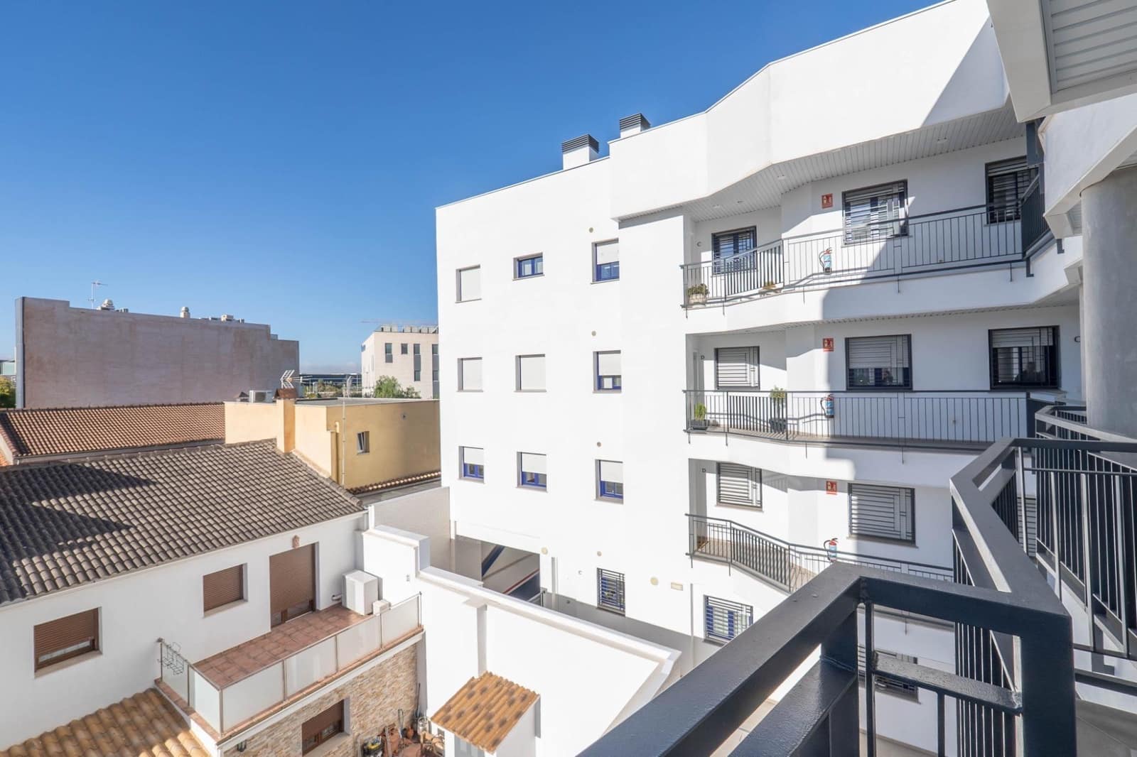 2 slaapkamer Flat te koop in Armilla met zwembad garage - € 350.000 (Ref: 9411083)