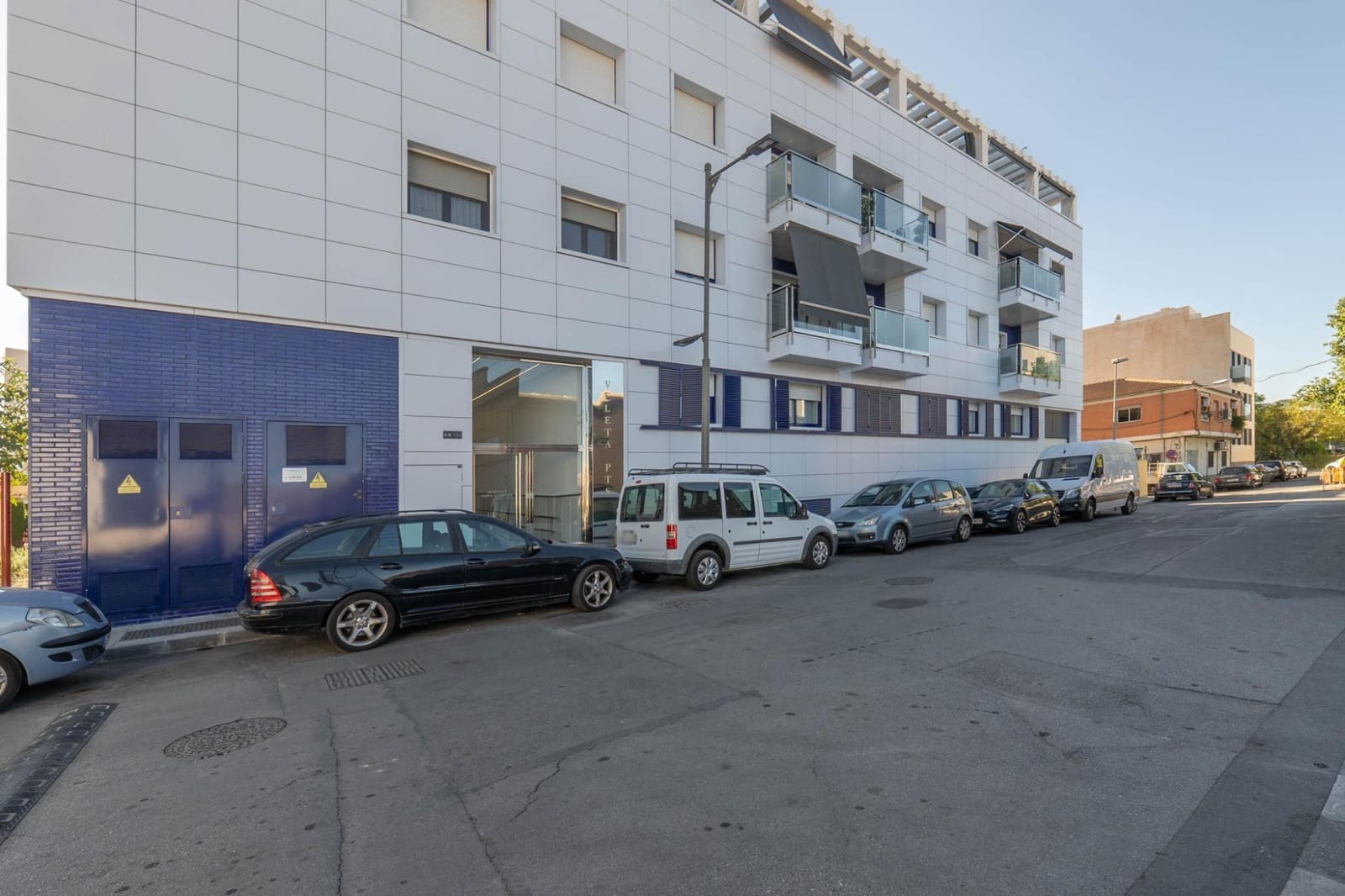 2 slaapkamer Flat te koop in Armilla met zwembad garage - € 350.000 (Ref: 9411083)