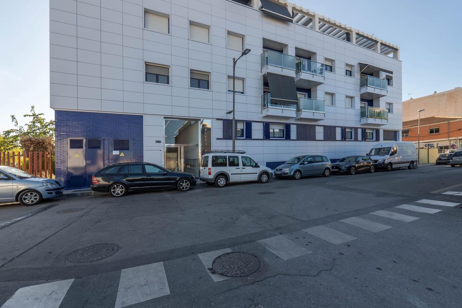 2 slaapkamer Flat te koop in Armilla met zwembad garage - € 350.000 (Ref: 9411083)