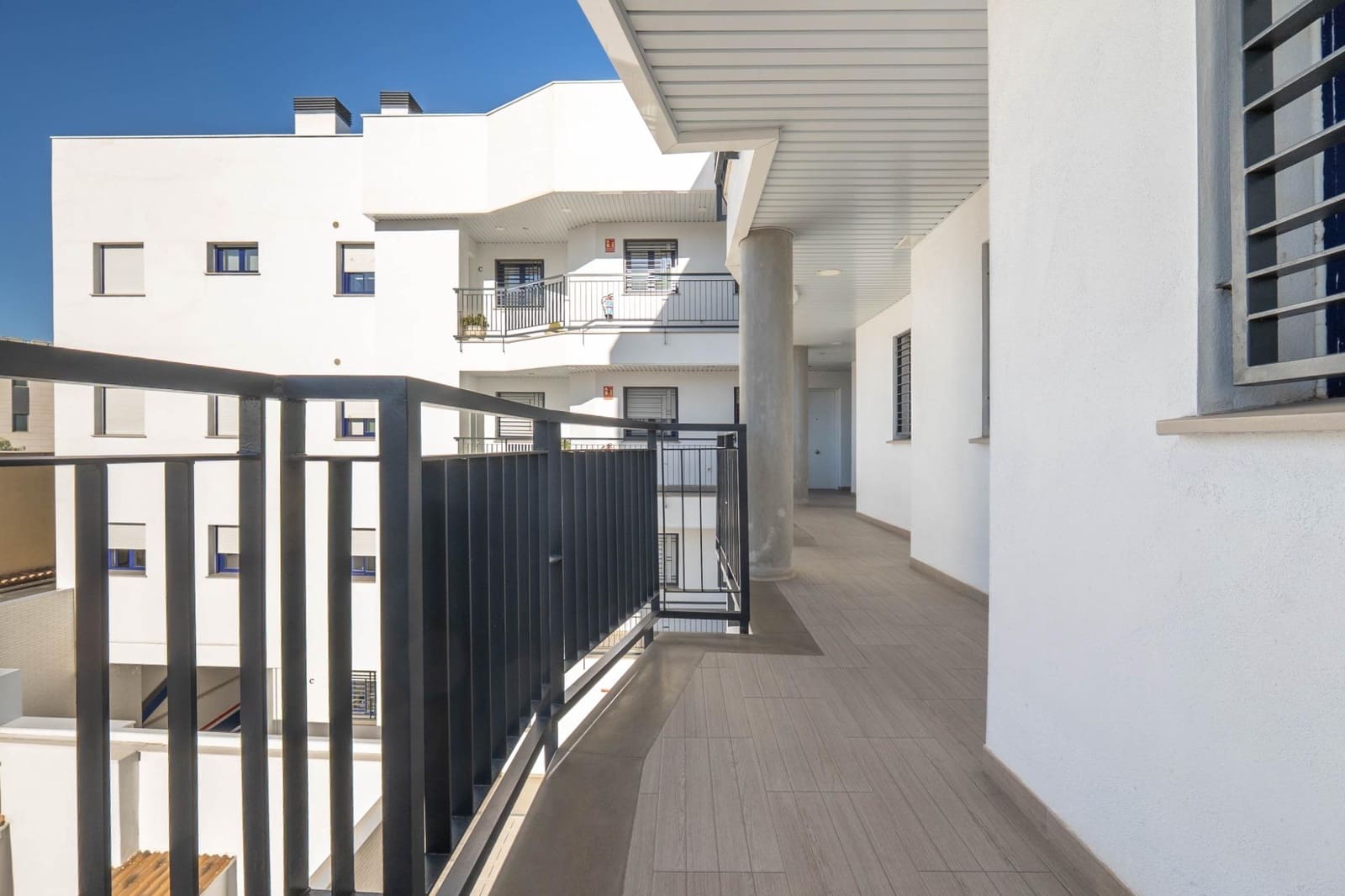 2 slaapkamer Flat te koop in Armilla met zwembad garage - € 350.000 (Ref: 9411083)