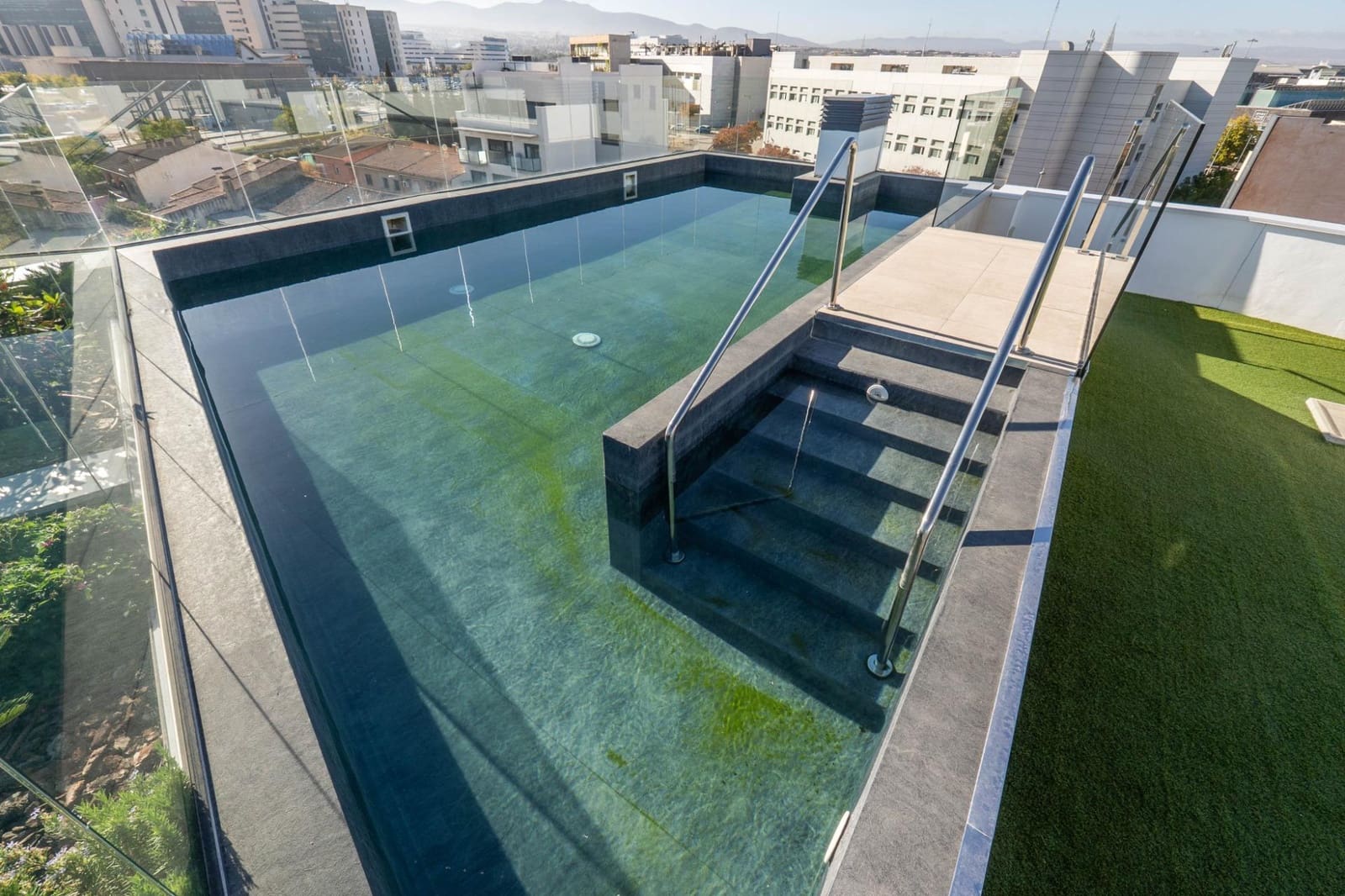 2 slaapkamer Flat te koop in Armilla met zwembad garage - € 350.000 (Ref: 9411083)