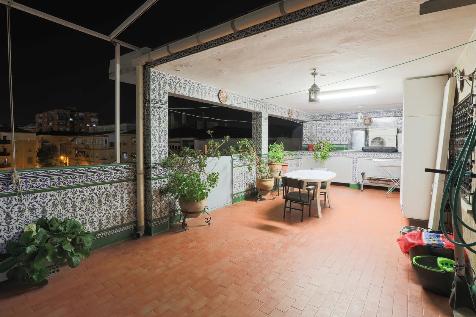 5 soverom Penthouse til salgs i Granada by - € 250 000 (Ref: 9411087)