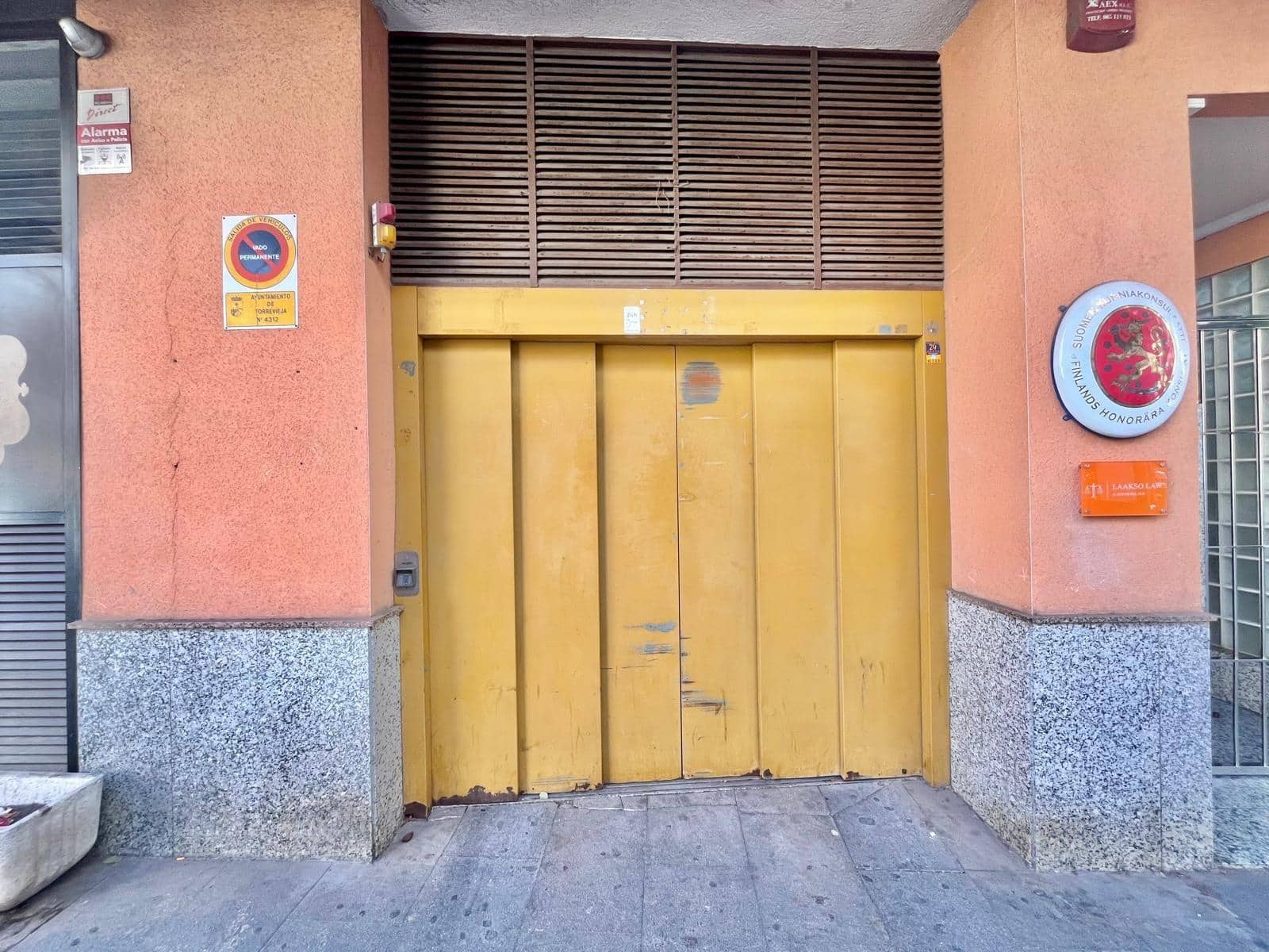 3 bedroom Apartment for sale in Torrevieja with garage - € 196,000 (Ref: 9411091)