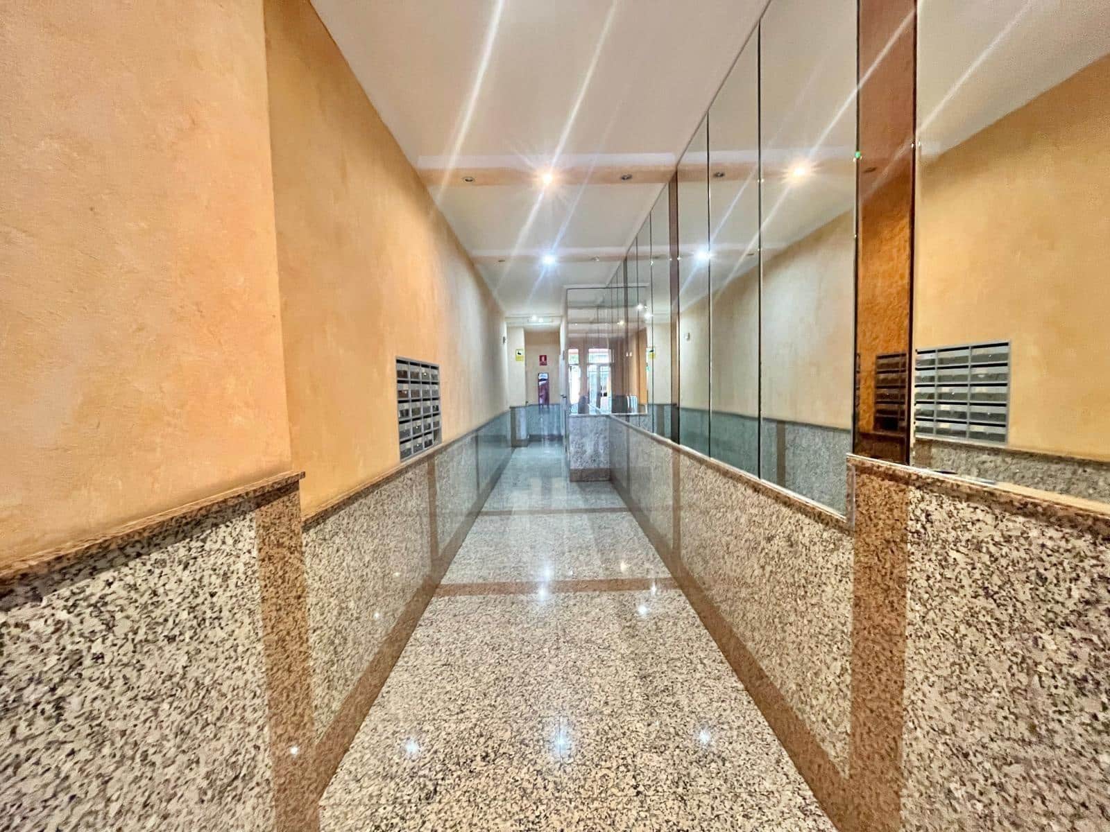 3 bedroom Apartment for sale in Torrevieja with garage - € 196,000 (Ref: 9411091)