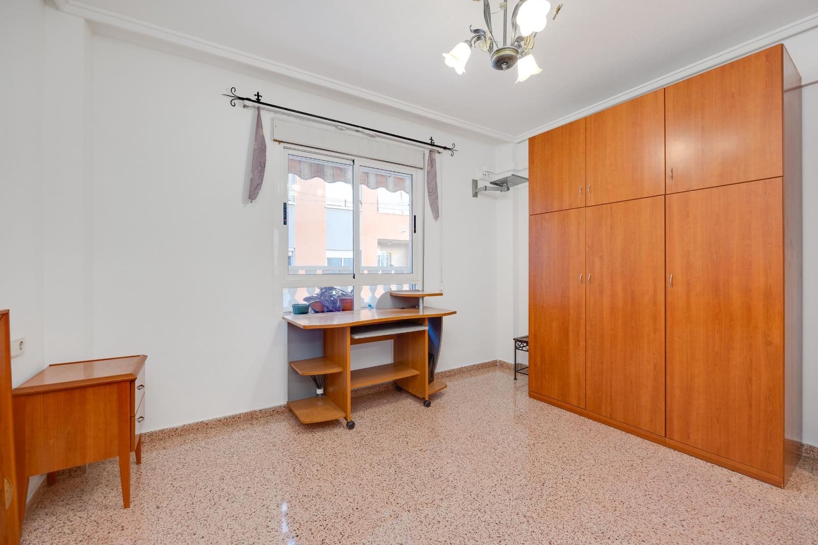 4 quarto Apartamento para venda em Torrevieja com garagem - 199 900 € (Ref: 9411093)