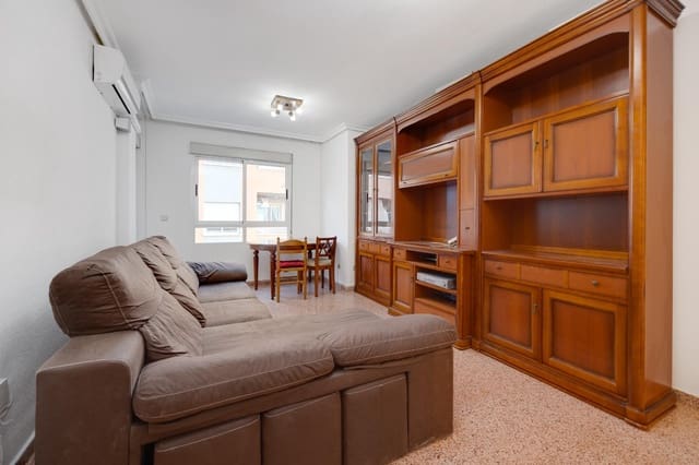 4 quarto Apartamento para venda em Centro, Torrevieja com garagem - 199 900 € (Ref: 9411093)