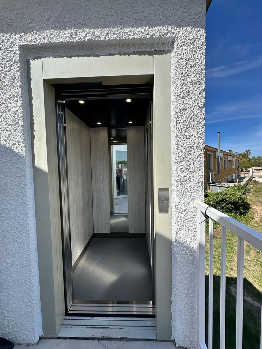 Bedrijf te huur in Lo Pepin - € 3.200 (Ref: 9411110)