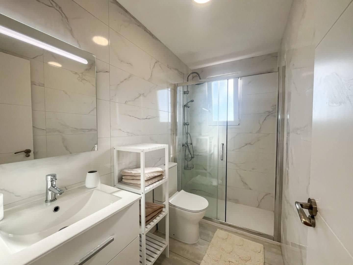 2 makuuhuone Huoneisto myytävänä paikassa Punta Prima - 247 000 € (Ref: 9427331)