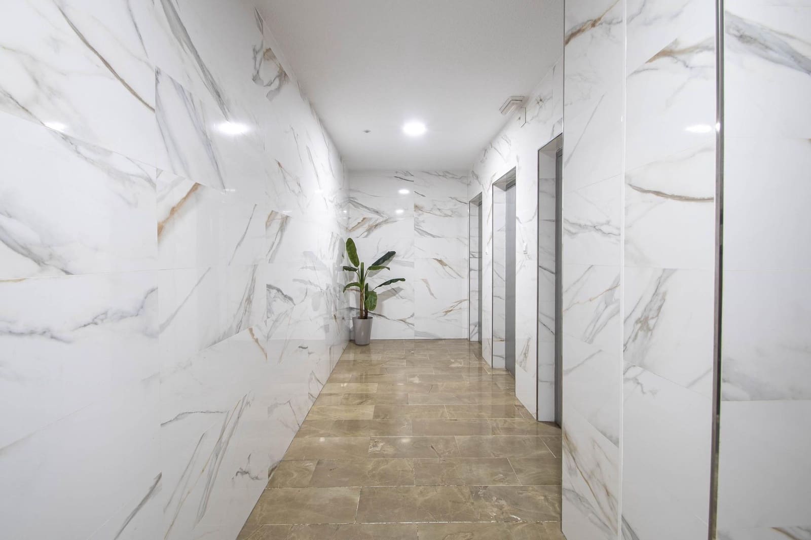 3 soveværelse Lejlighed til salg i Granada by med garage - € 240.000 (Ref: 9431590)