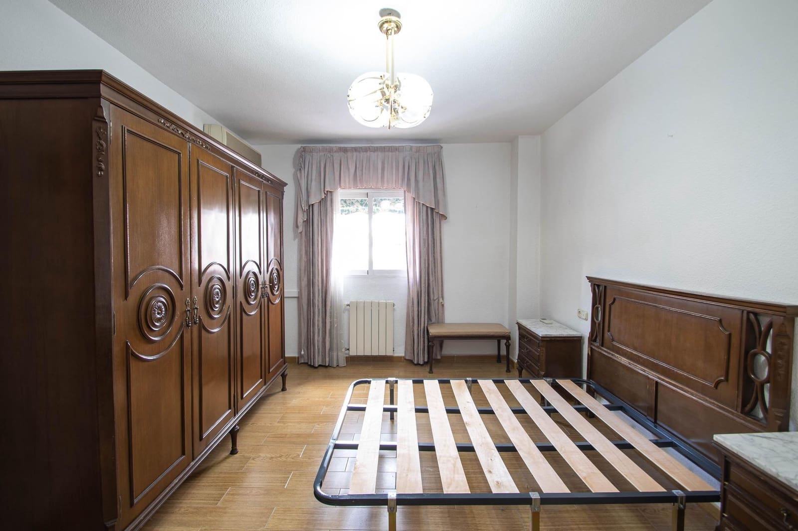 3 soveværelse Lejlighed til salg i Granada by med garage - € 240.000 (Ref: 9431590)