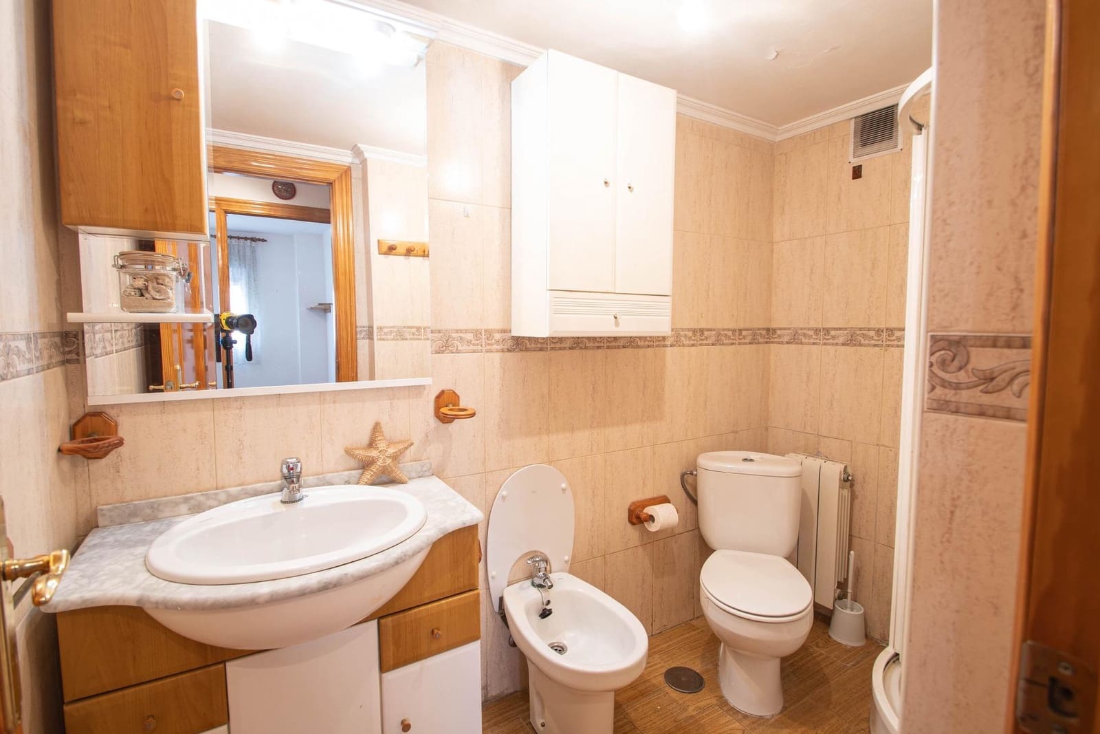 3 soveværelse Lejlighed til salg i Granada by med garage - € 240.000 (Ref: 9431590)