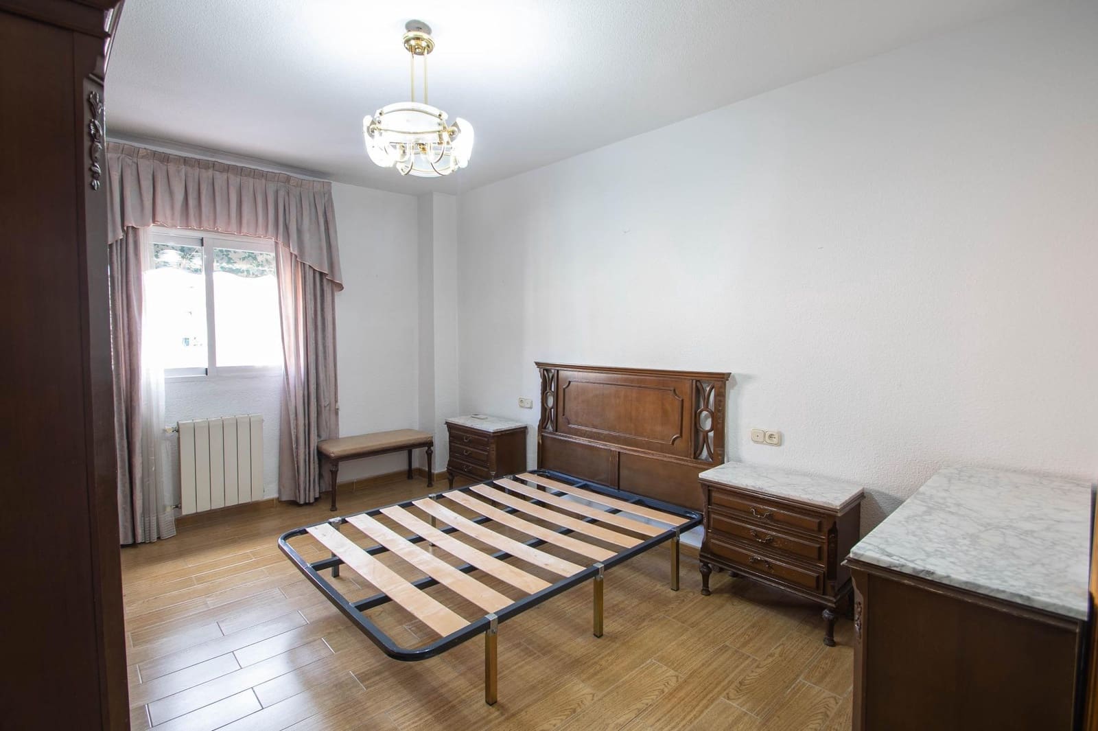 3 soveværelse Lejlighed til salg i Granada by med garage - € 240.000 (Ref: 9431590)