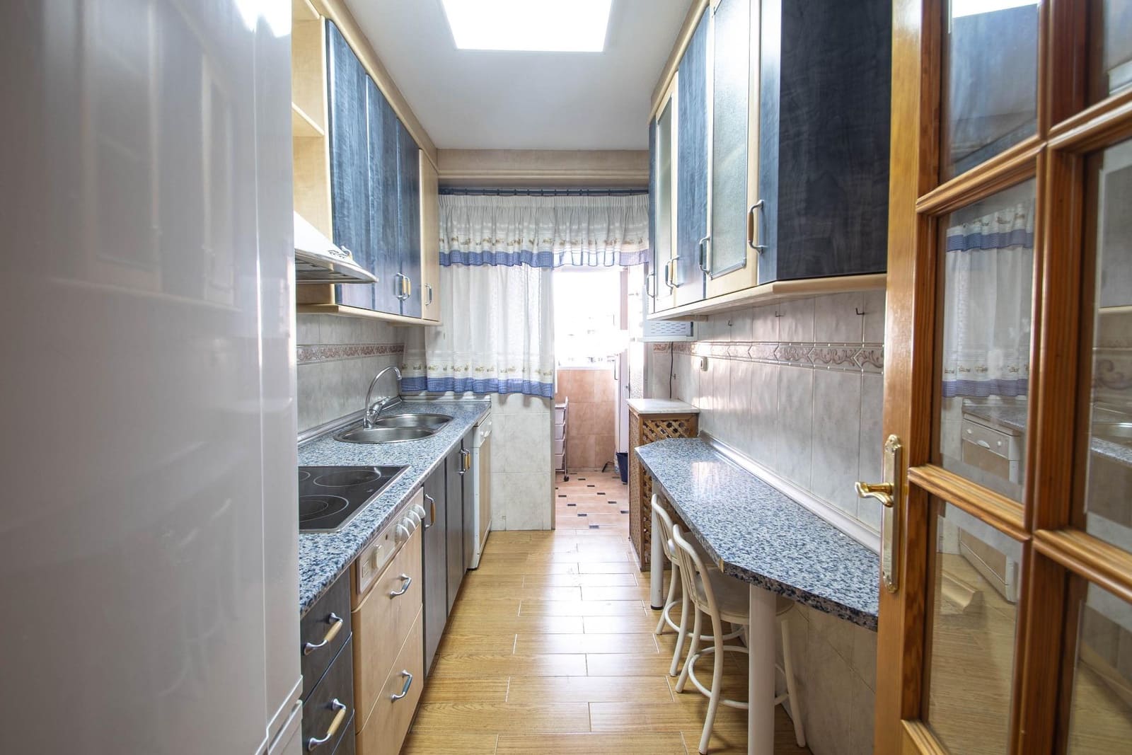 3 soveværelse Lejlighed til salg i Granada by med garage - € 240.000 (Ref: 9431590)