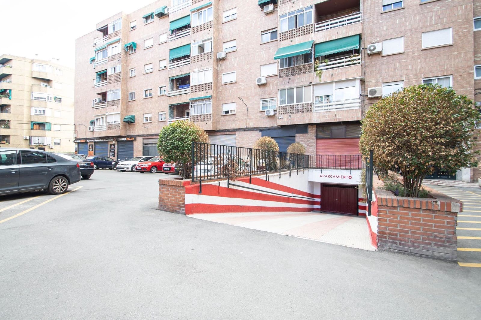 3 soveværelse Lejlighed til salg i Granada by med garage - € 240.000 (Ref: 9431590)