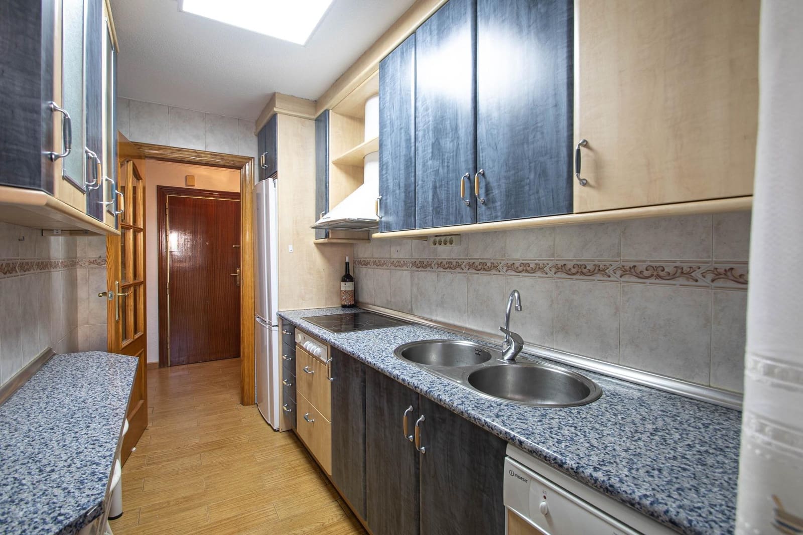 3 soveværelse Lejlighed til salg i Granada by med garage - € 240.000 (Ref: 9431590)