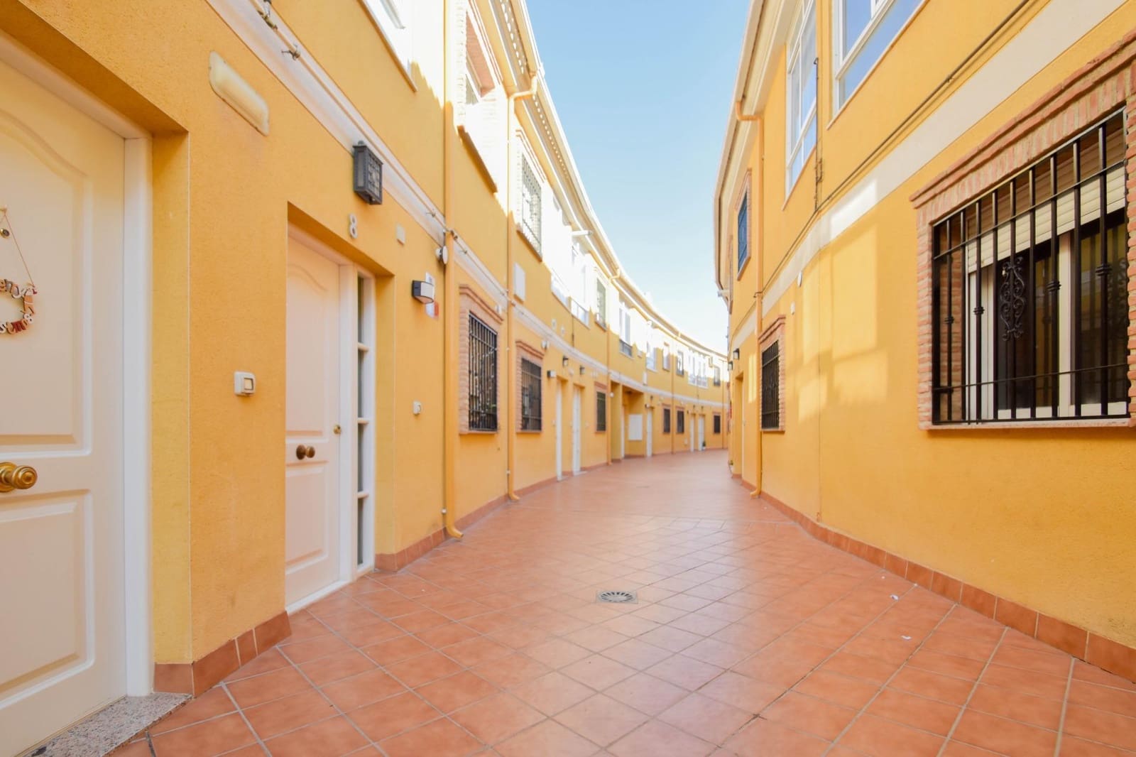 3 bedroom Apartment for sale in Atarfe with garage - € 189,500 (Ref: 9497513)
