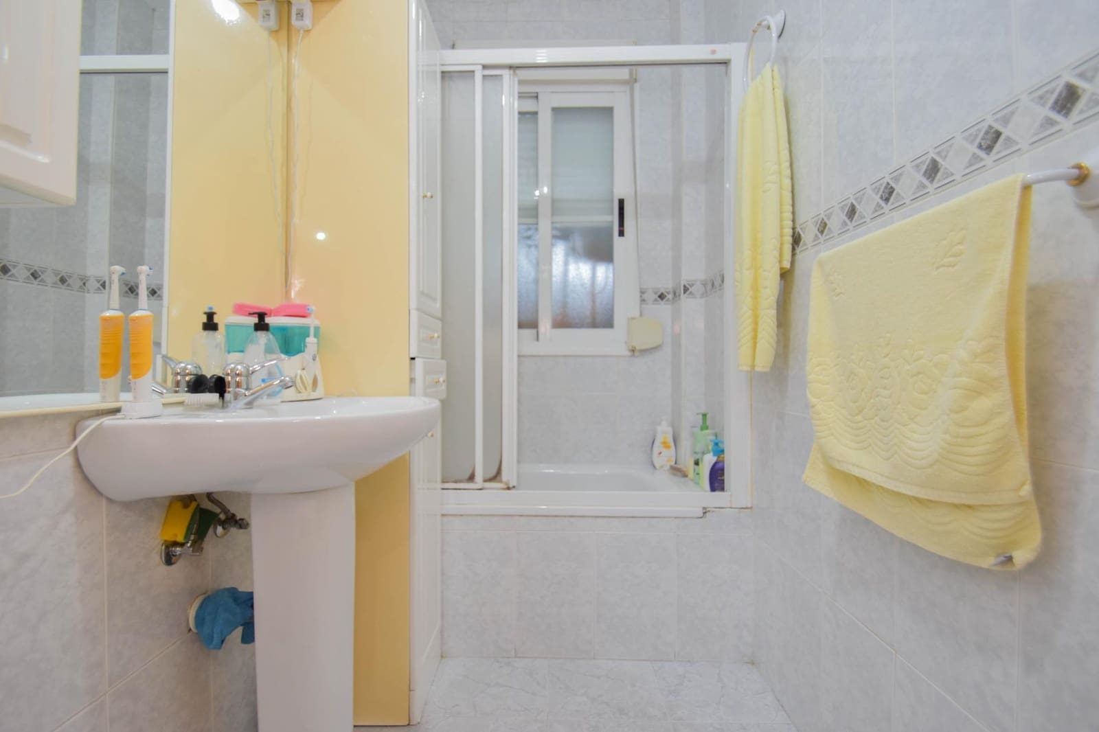 3 bedroom Terraced Villa for sale in Maracena with garage - € 278,000 (Ref: 9509047)