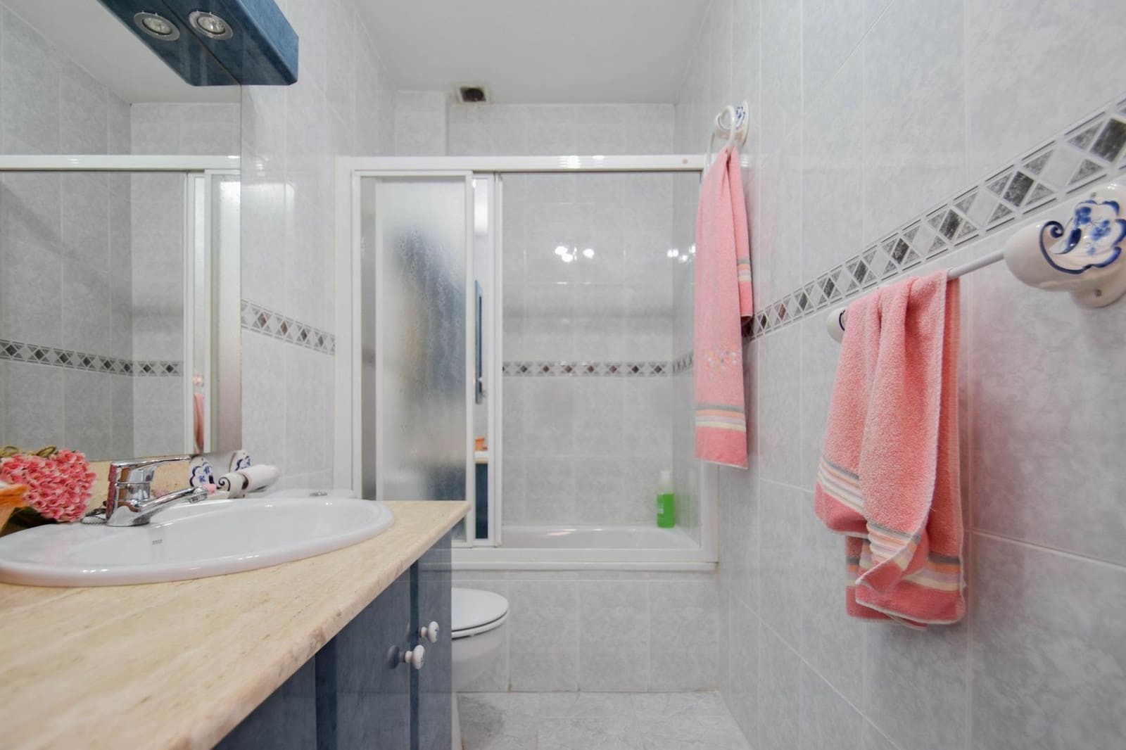 3 bedroom Terraced Villa for sale in Maracena with garage - € 278,000 (Ref: 9509047)