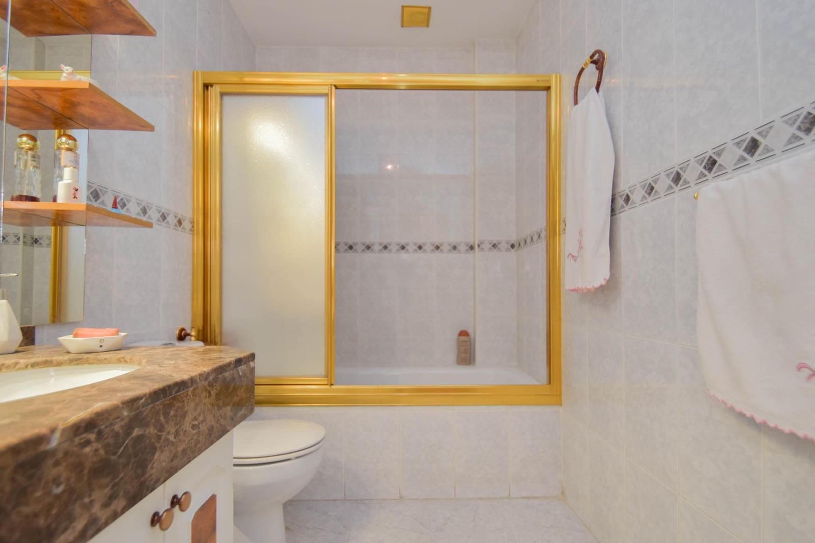 3 bedroom Terraced Villa for sale in Maracena with garage - € 278,000 (Ref: 9509047)